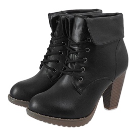 Botas negras en el poste KA13-O1H negro 4