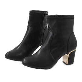 Botas negras en el poste MJ1509 negro 3