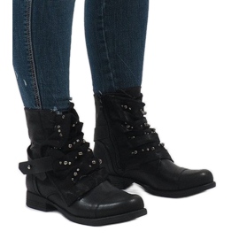Botas negras aisladas con cordones F1610 negro 1
