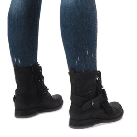 Botas negras aisladas con cordones F1610 negro 3