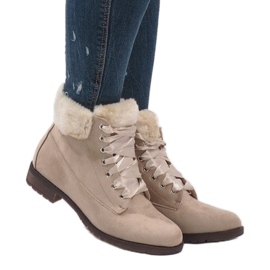 Botas aislantes con cordones beige C-7100 1