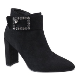 Botas negras aisladas 58-579 negro 1