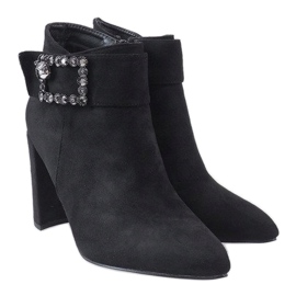 Botas negras aisladas 58-579 negro 4