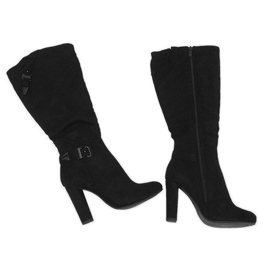 Botas negras en el poste aislado 617-1 negro 1