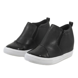 Zapatillas negras en la cuña DD409-4 negro 4