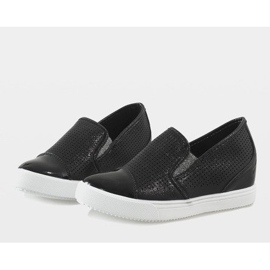 Zapatillas negras en la cuña DD439-1 negro 5