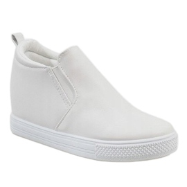Zapatillas blancas en la cuña DD384-2 blanco 1
