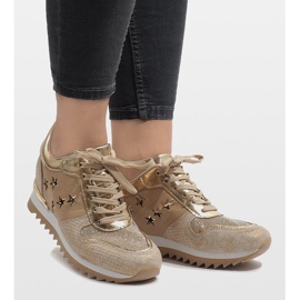 Zapatillas doradas en la cuña G-127 dorado 2 Zapatillas doradas en la cuña G-127 dorado 2