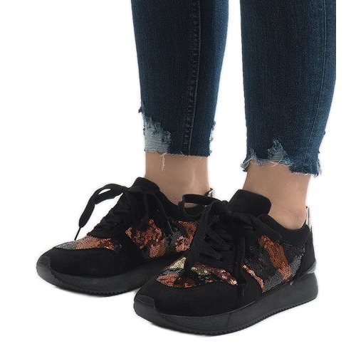 Deportivas negras cuña T025 negro multicolor 1