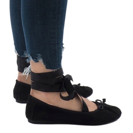 Bailarinas negras con cordones y lazos B-62 negro 2