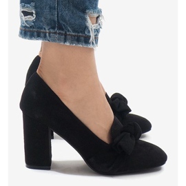 Zapatos de tacón de ante negro en el pilar N510 4