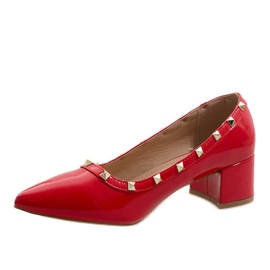 Bombas de laca negra en el pilar X-70 rojo 1 Bombas de laca negra en el pilar X-70 rojo 1