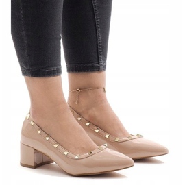 Bombas lacadas en rosa en el pilar X-70 rosado 1 Bombas lacadas en rosa en el pilar X-70 rosado 1