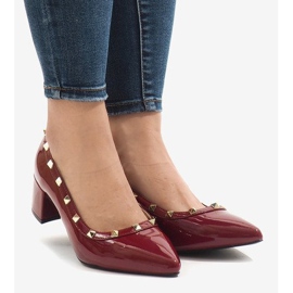 Zapatos de salón lacados en burdeos en el pilar X-70 rojo multicolor 2