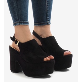 Sandalias negras en un enorme bloque 8263CA negro 1 Sandalias negras en un enorme bloque 8263CA negro 1