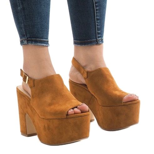 Sandalias camel en un enorme bloque 8263CA beige 1 Sandalias camel en un enorme bloque 8263CA beige 1