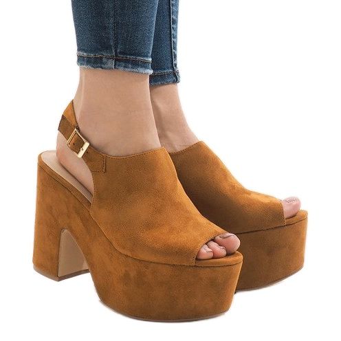 Sandalias camel en un enorme bloque 8263CA beige 2 Sandalias camel en un enorme bloque 8263CA beige 2