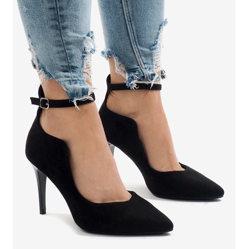 Zapatos negros con tacón B-54 1