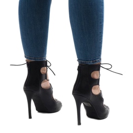 Botas negras abiertas 8126-1 negro 3