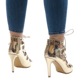 Botas doradas de charol con parte superior abierta 4022-37 dorado 1