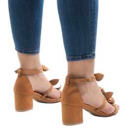 Sandalias de tacón camel EL-107 marrón 3