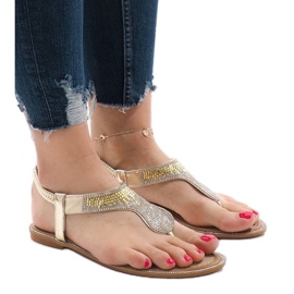 Chanclas doradas decoradas con B012 dorado 2