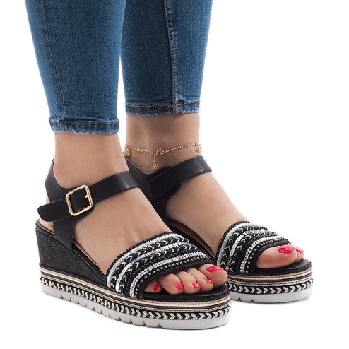 Sandalias de cuña decoradas negras YRT-72-1 negro 1