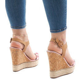 Sandalias de cuña lacadas rosa VB76063 rosado 3