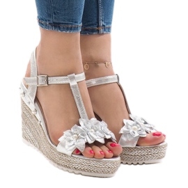 Sandalias de cuña plateadas con flores T-682-5 gris 2