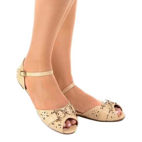 Sandalias beige con hebilla GF-180 1