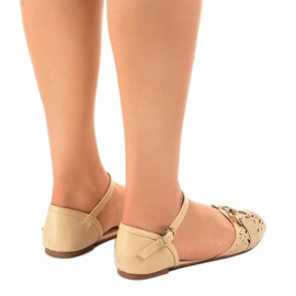Sandalias beige con hebilla GF-180 4