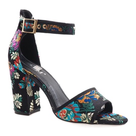 Sandalias negras en el poste 77-14 negro 1 Sandalias negras en el poste 77-14 negro 1