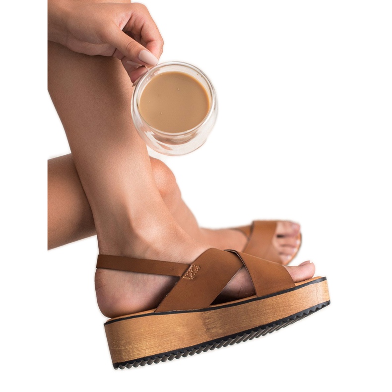 SHELOVET Sandalias en la plataforma marrón 2