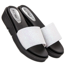 SHELOVET Zapatillas de cuña de goma blanco 4