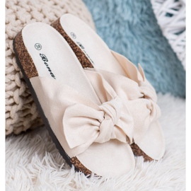 Bona Pantuflas de ante con lazo beige 5