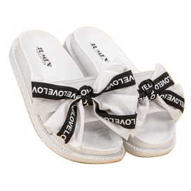 Jumex Pantuflas con lazo de amor blanco 1