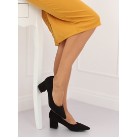 Salón negro con tacones anchos KJ-10 Negro 3