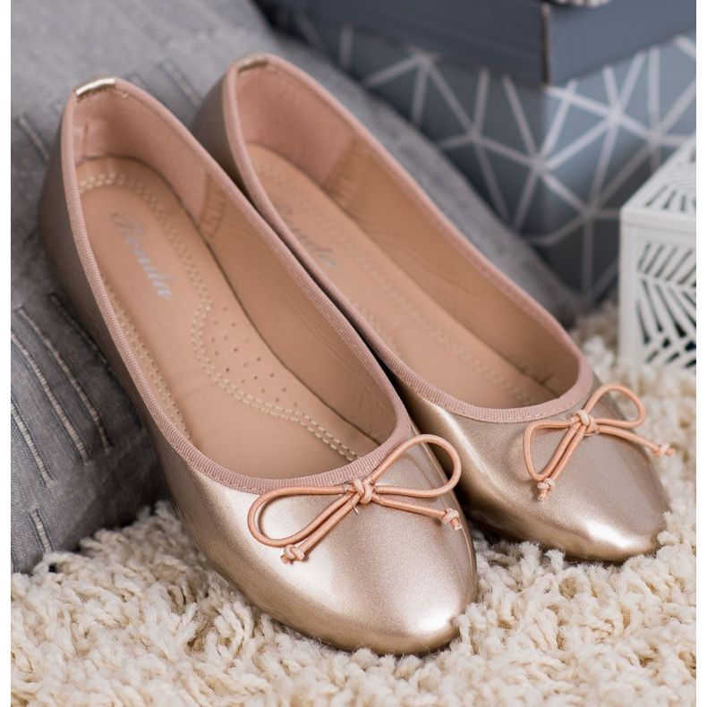 Renda Bailarina con lazo amarillo 1