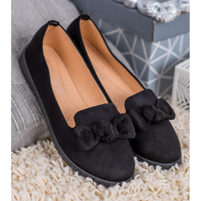 Clowse Señores con un arco negro 1 Clowse Señores con un arco negro 1