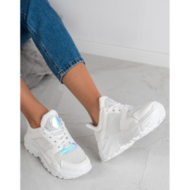 GUAPISSIMA Zapatillas de moda blanco 1 GUAPISSIMA Zapatillas de moda blanco 1