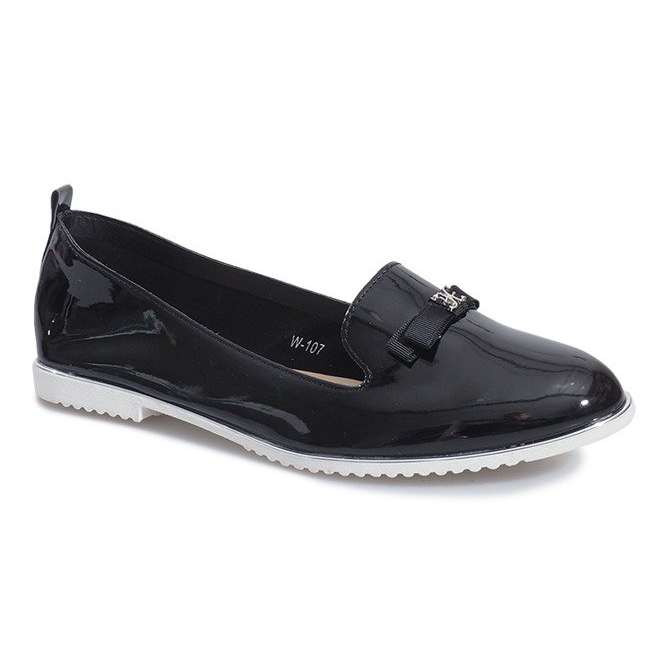 Mocasines lacados en negro de Miss Laura 1