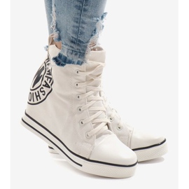 Zapatillas blancas en la cuña DD7010-2 blanco 4