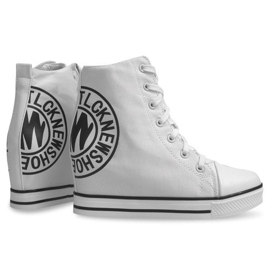 Zapatillas blancas en la cuña DD7010-2 blanco 2