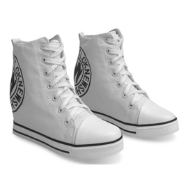 Zapatillas blancas en la cuña DD7010-2 blanco 1