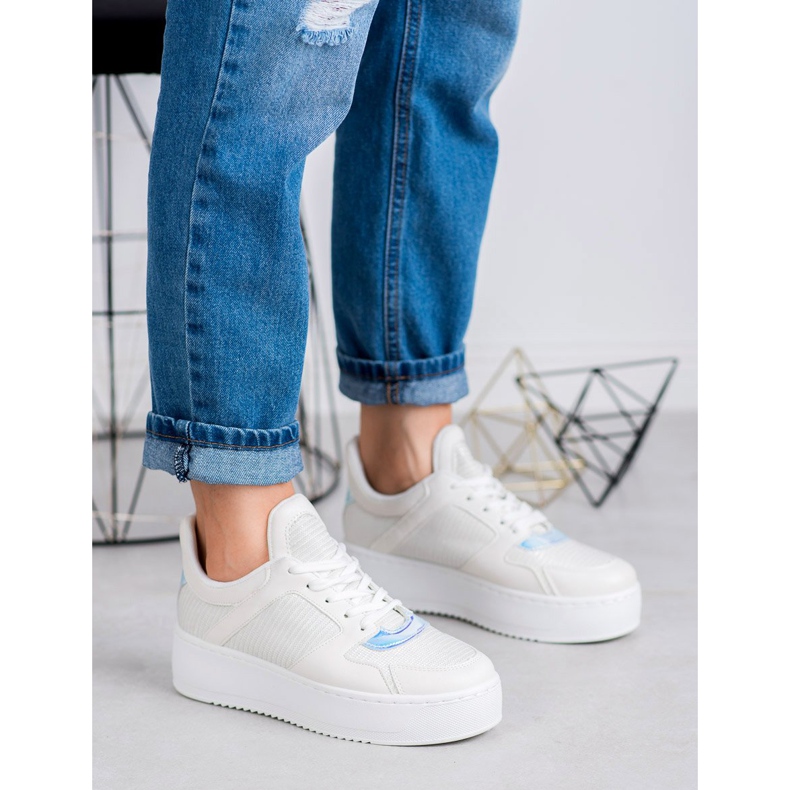 Ideal Shoes Zapatillas con purpurina blanco 2