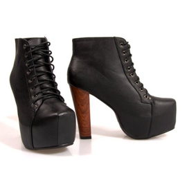Botas Solid On Heel K764 Negro 3