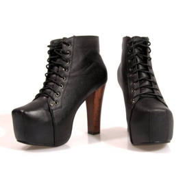 Botas Solid On Heel K764 Negro 5