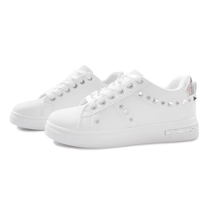 Zapatillas blancas con tachuelas Lucette blanco 2 Zapatillas blancas con tachuelas Lucette blanco 2
