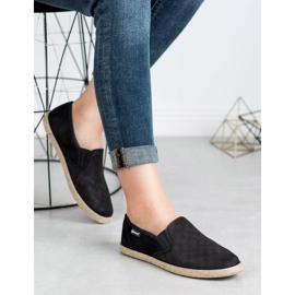 Slipons negros de MCKEYLOR 8
