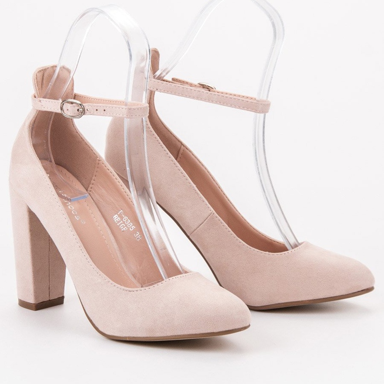 Ideal Shoes Zapatos de tacón abrochados con hebilla marrón 1 Ideal Shoes Zapatos de tacón abrochados con hebilla marrón 1